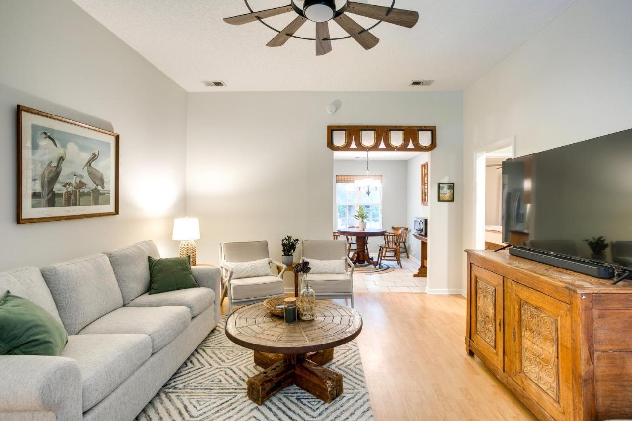 Pet-Friendly Darien Vacation Rental With Patio! Exterior photo