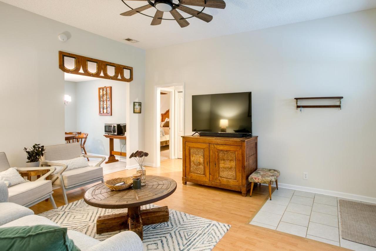 Pet-Friendly Darien Vacation Rental With Patio! Exterior photo